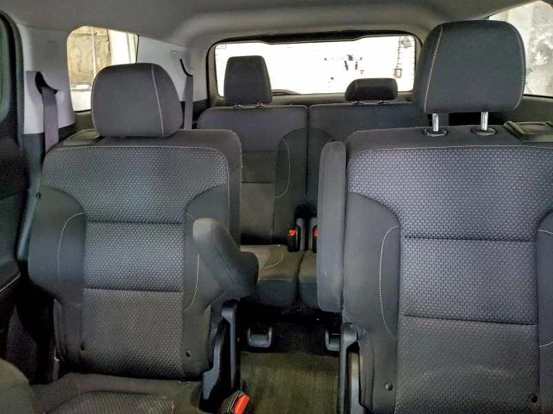 Gmc Acadia 2.0L 4 Front-wheel Drive - изображение 3