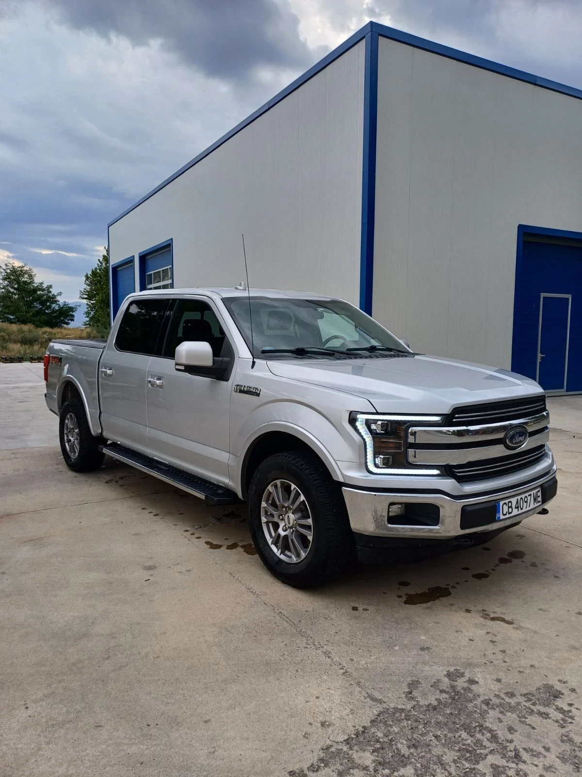 Ford F150 LARIAT 5.0 - изображение 3