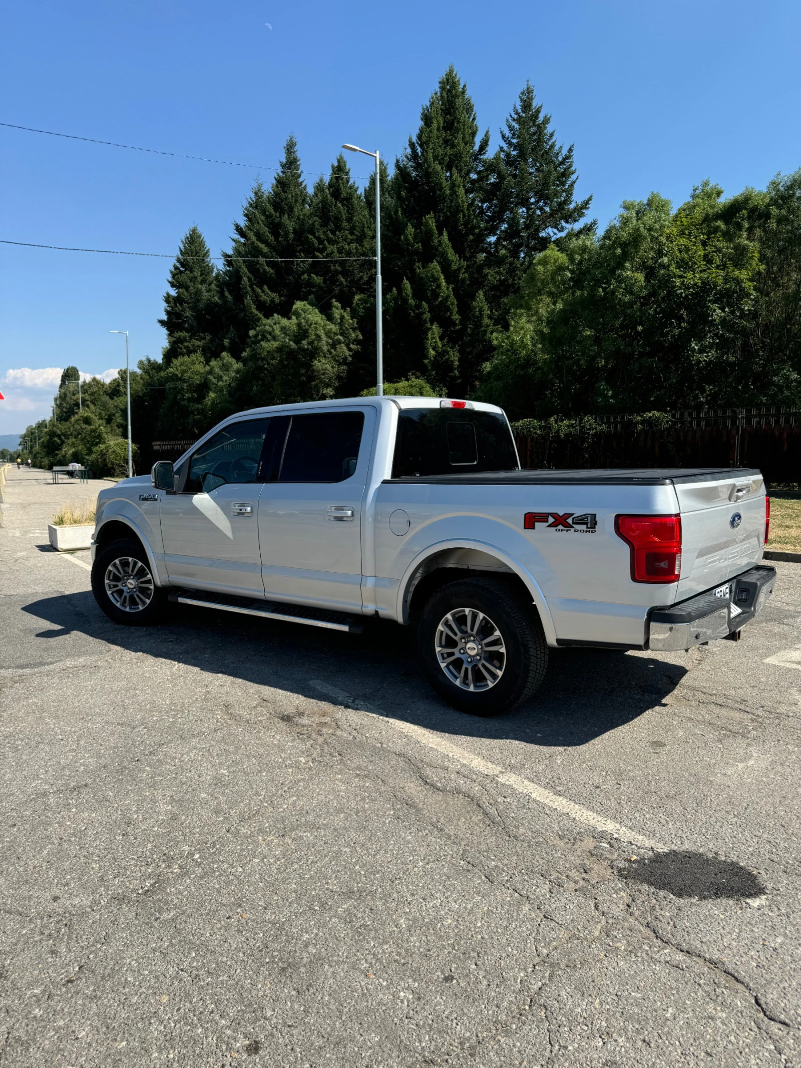 Ford F150 LARIAT 5.0 - изображение 6