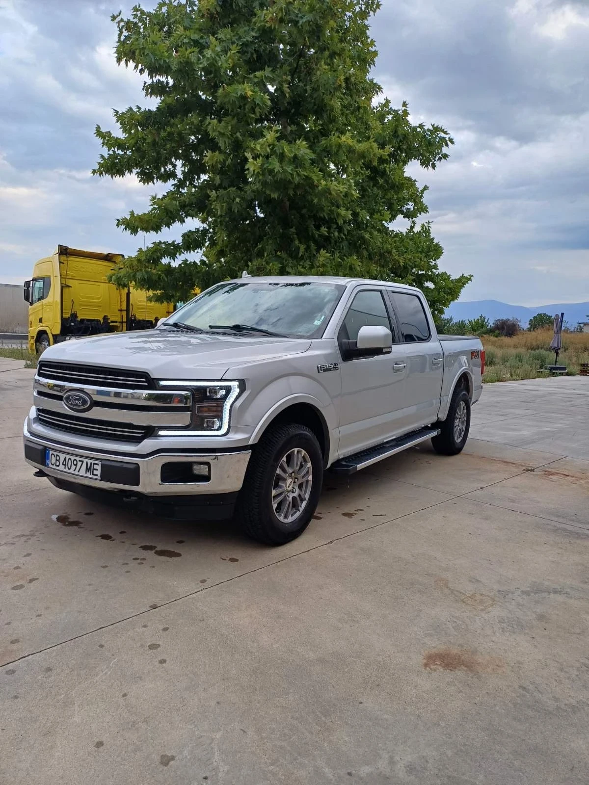 Ford F150 LARIAT 5.0 - изображение 2