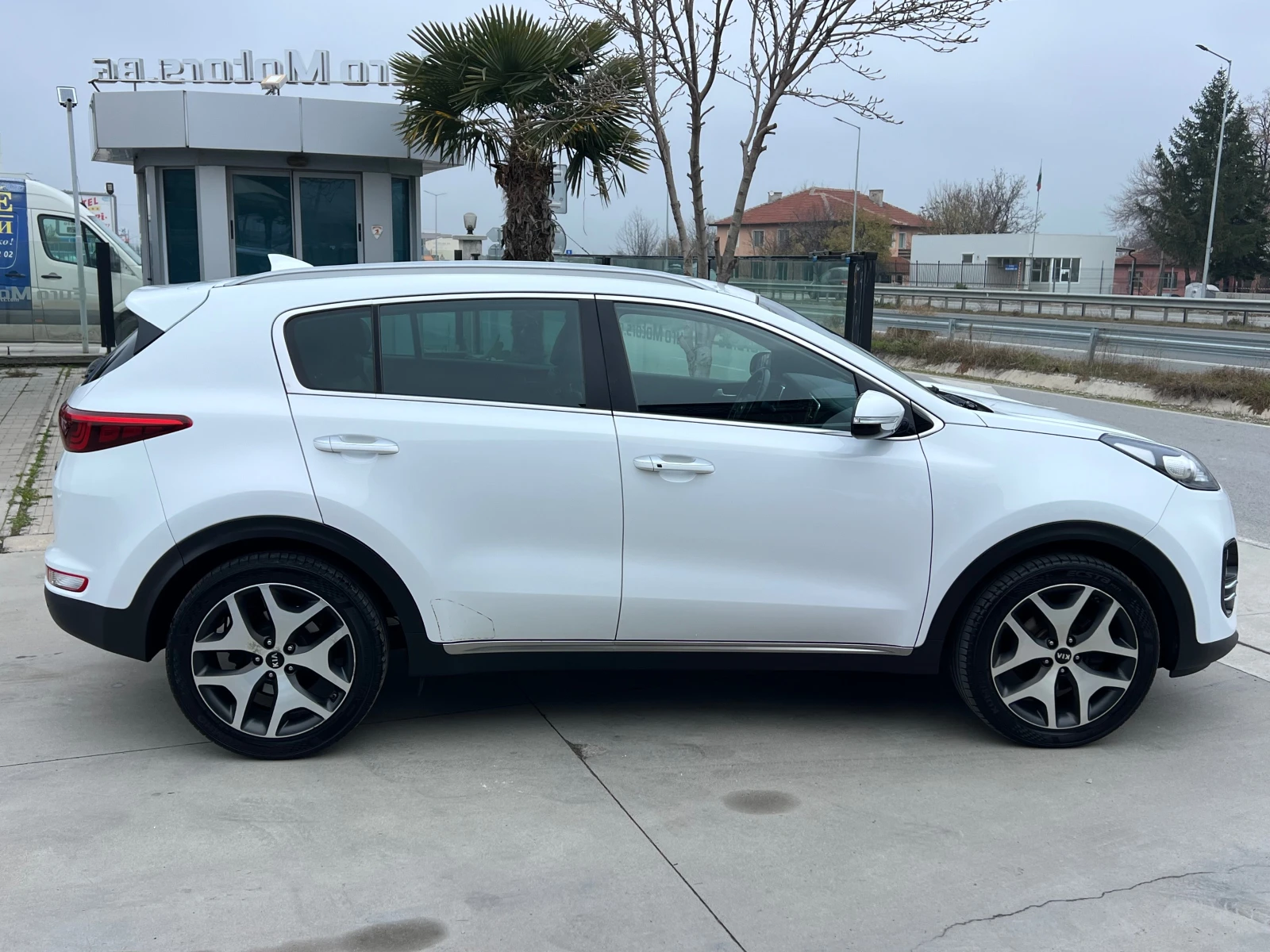 Kia Sportage 2.0CRDI-136ps, GT LINE, NAVI+ CAMERA, KEY-GO, KATO - изображение 4