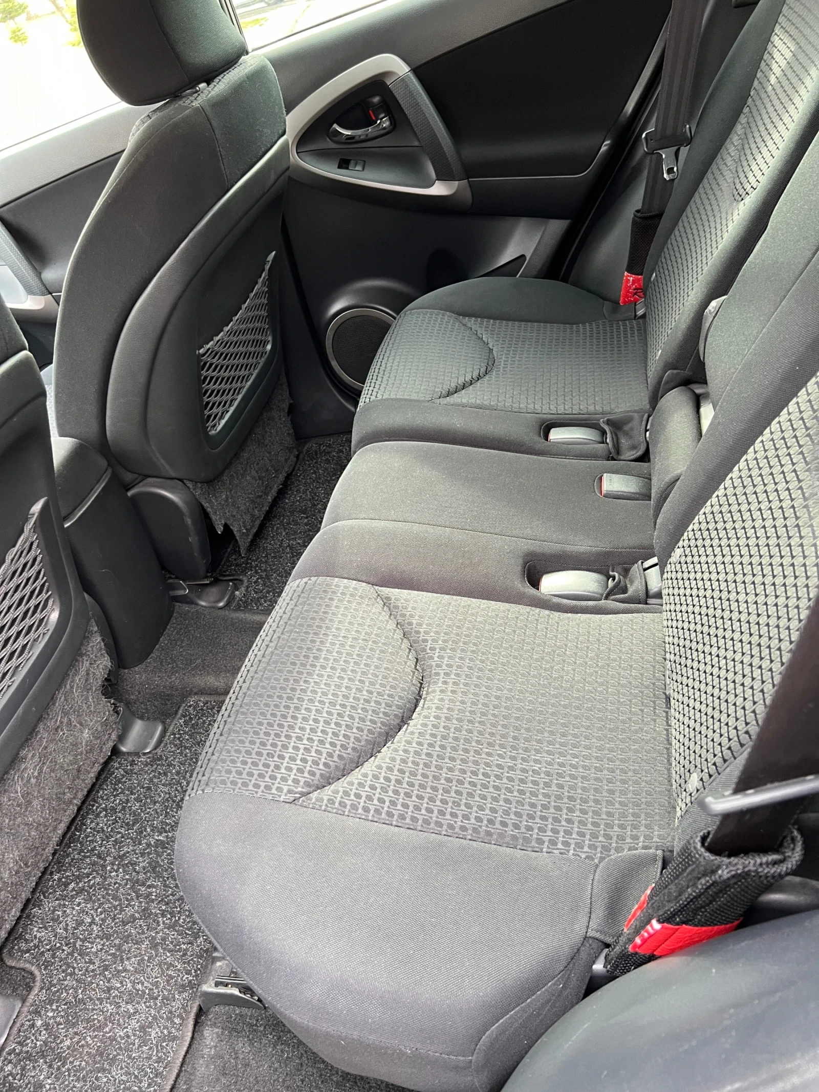 Toyota Rav4, снимка 6 - Автомобили и джипове - 53857907