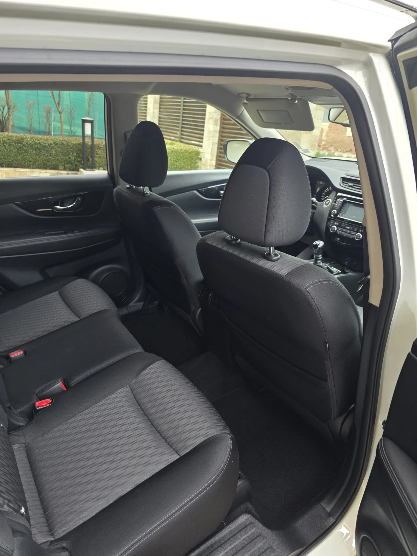 Nissan X-trail, снимка 9 - Автомобили и джипове - 53926071