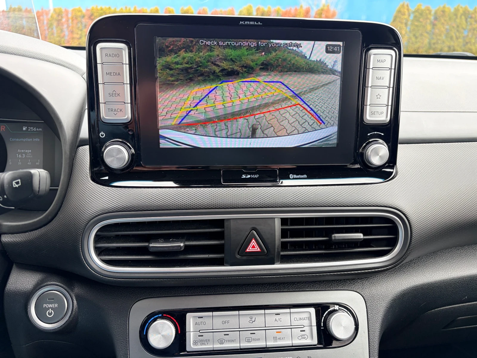 Hyundai Kona PREMIUM!!! 64kw 204kc TERMOPOMPA!!!, снимка 8 - Автомобили и джипове - 54045109