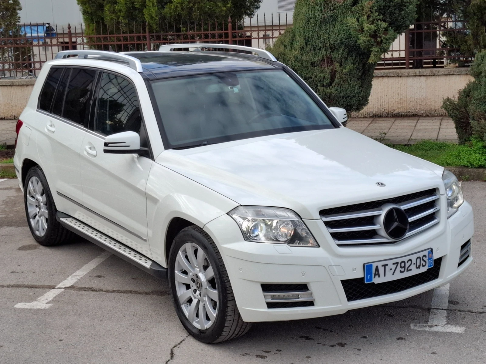 Mercedes-Benz GLK 3.0CDI V6 224HP * КЛИМАТРОНИК * НАВИ * ЛИЗИНГ * , снимка 3 - Автомобили и джипове - 54089333