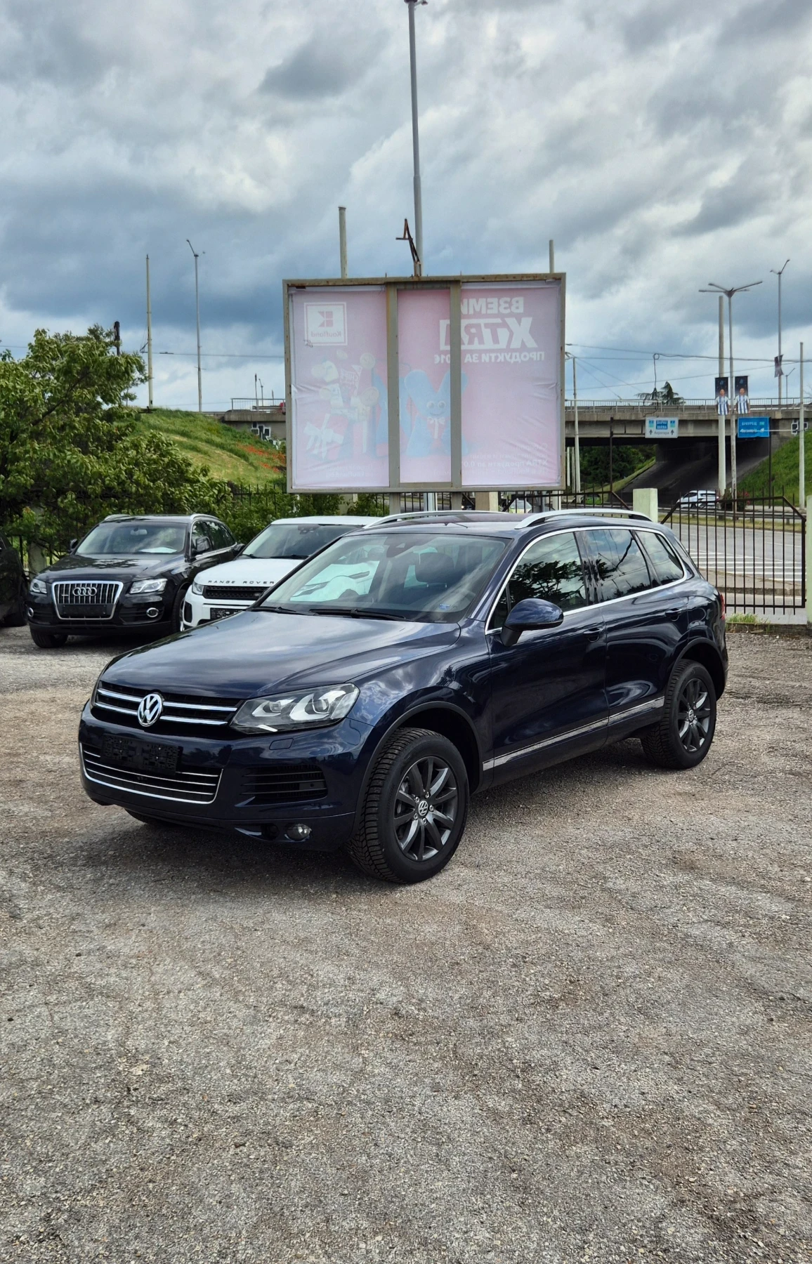VW Touareg 3.0TDI* NAVI* LED* LANE ASSISTENT* DISTRONIK