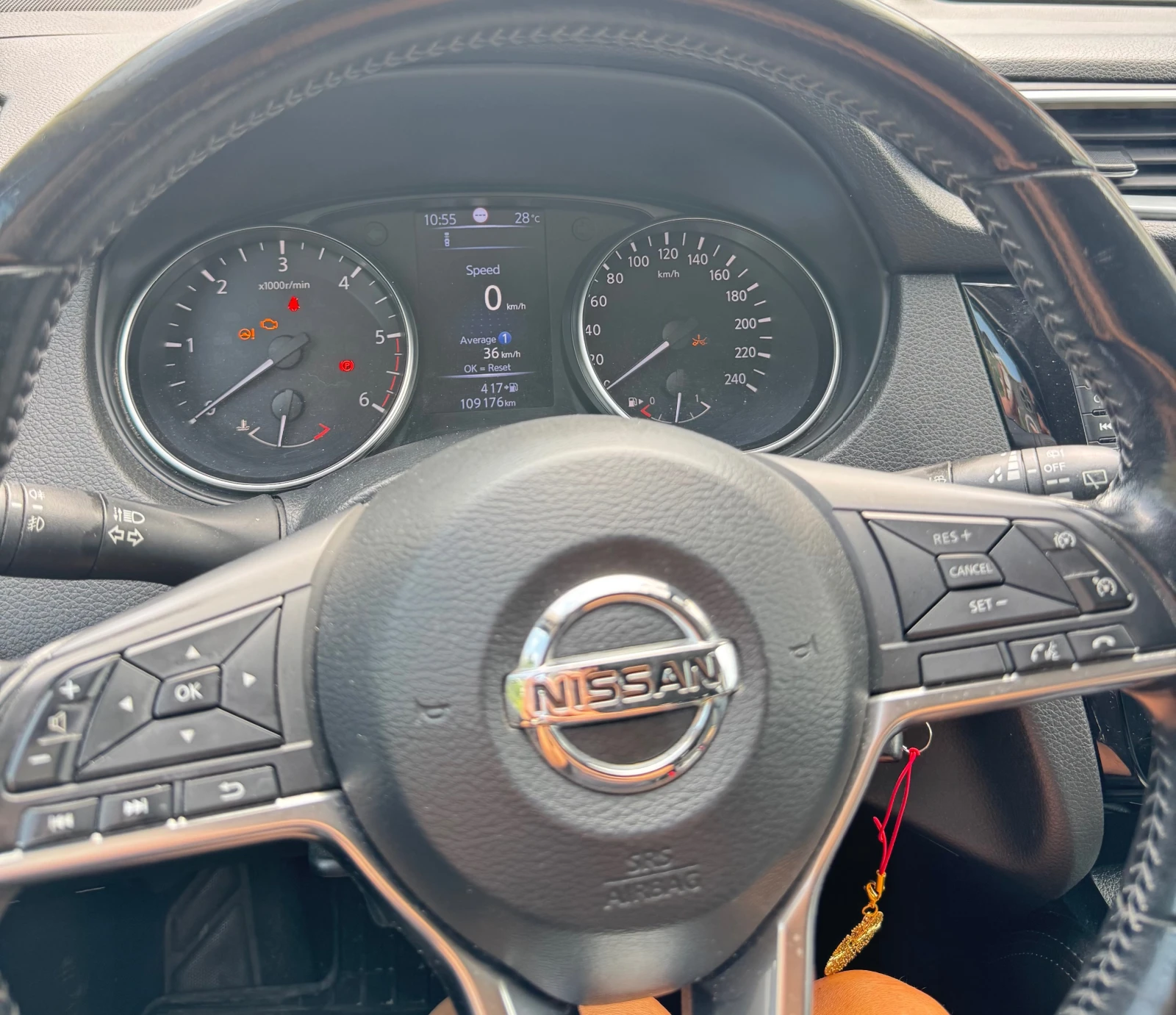Nissan Qashqai 1.6, снимка 2 - Автомобили и джипове - 55627746