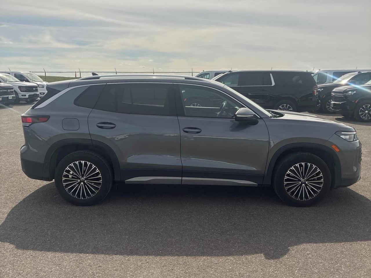 VW Tiguan Comfortline | CARFAX | ��������������� | Mobile.bg � ����������� 4