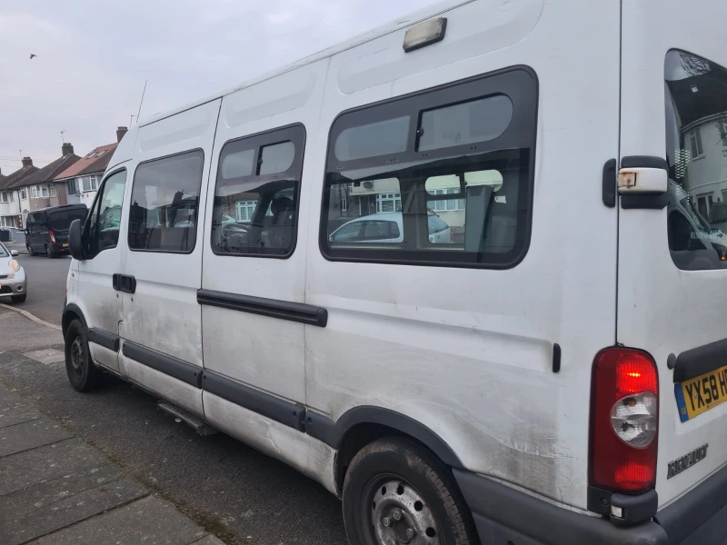 Renault Master LM35 DCI 120, снимка 9 - Бусове и автобуси - 52093528