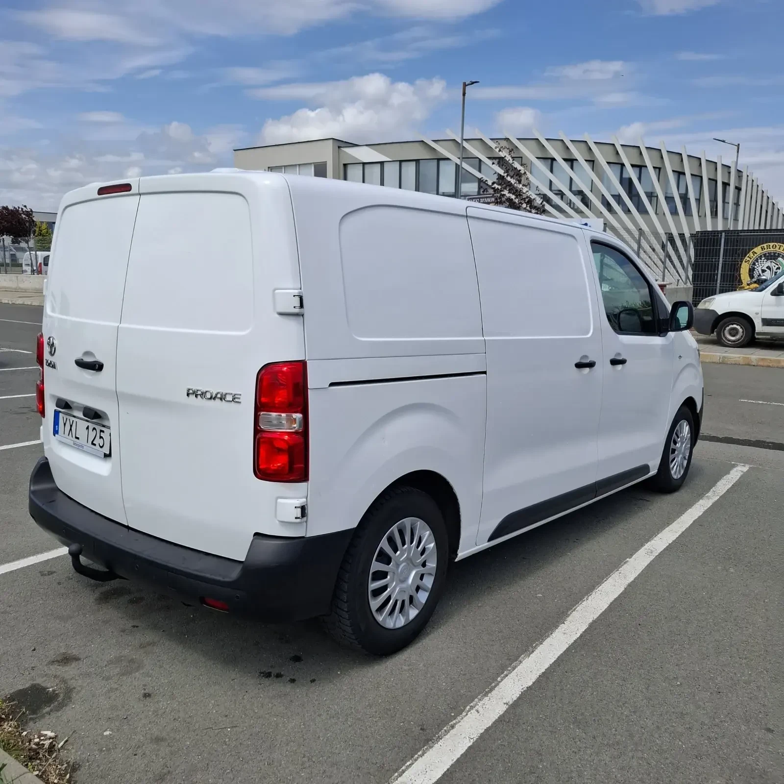 Toyota Proace 1.6 - изображение 4