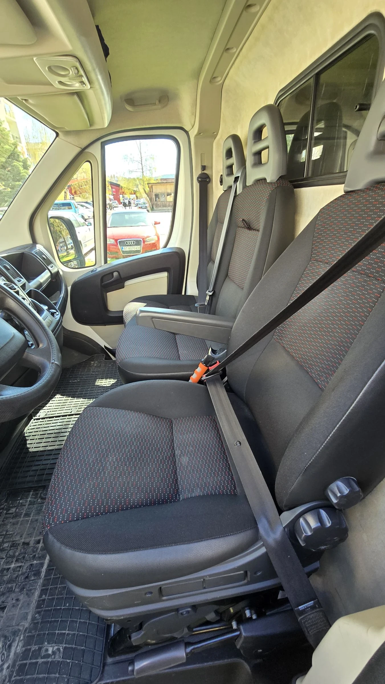 Peugeot Boxer, снимка 8 - Бусове и автобуси - 54348802