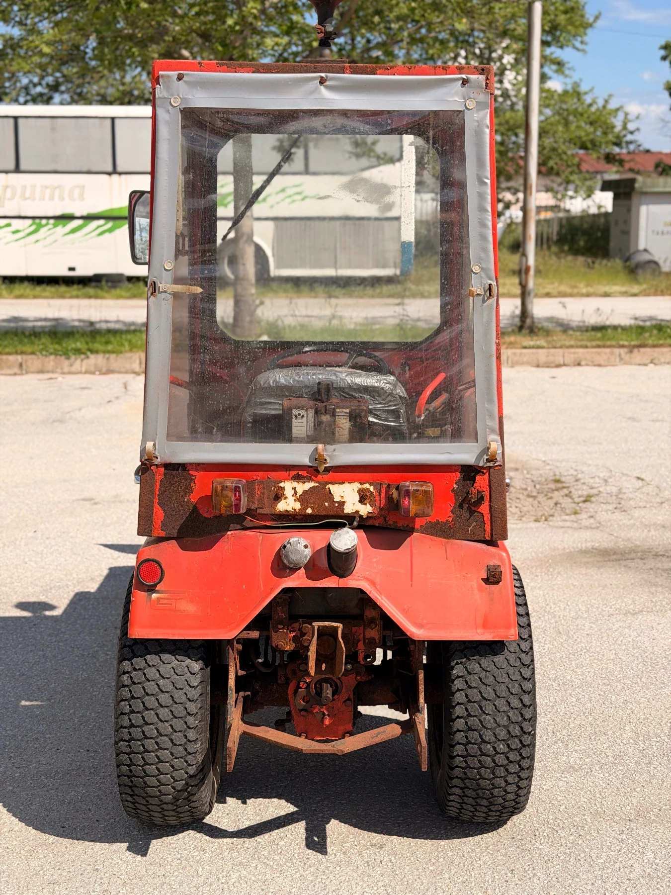 Трактор Kubota GUTBROD 2600 / НОВ ВНОС / 4х4 / ОПЕСЪЧИТЕЛ /, снимка 3 - Селскостопанска техника - 54567055