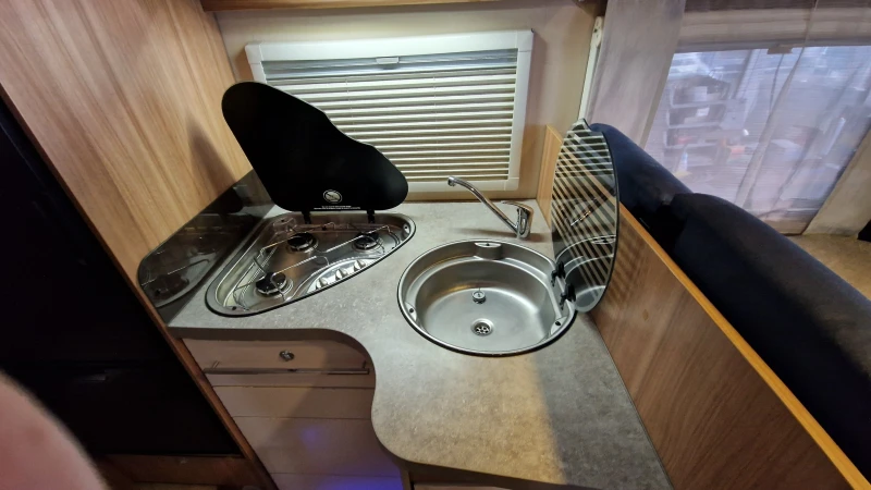 Кемпер Challenger Genessis 150 ps AUTOMAT, снимка 8 - Каравани и кемпери - 53169388