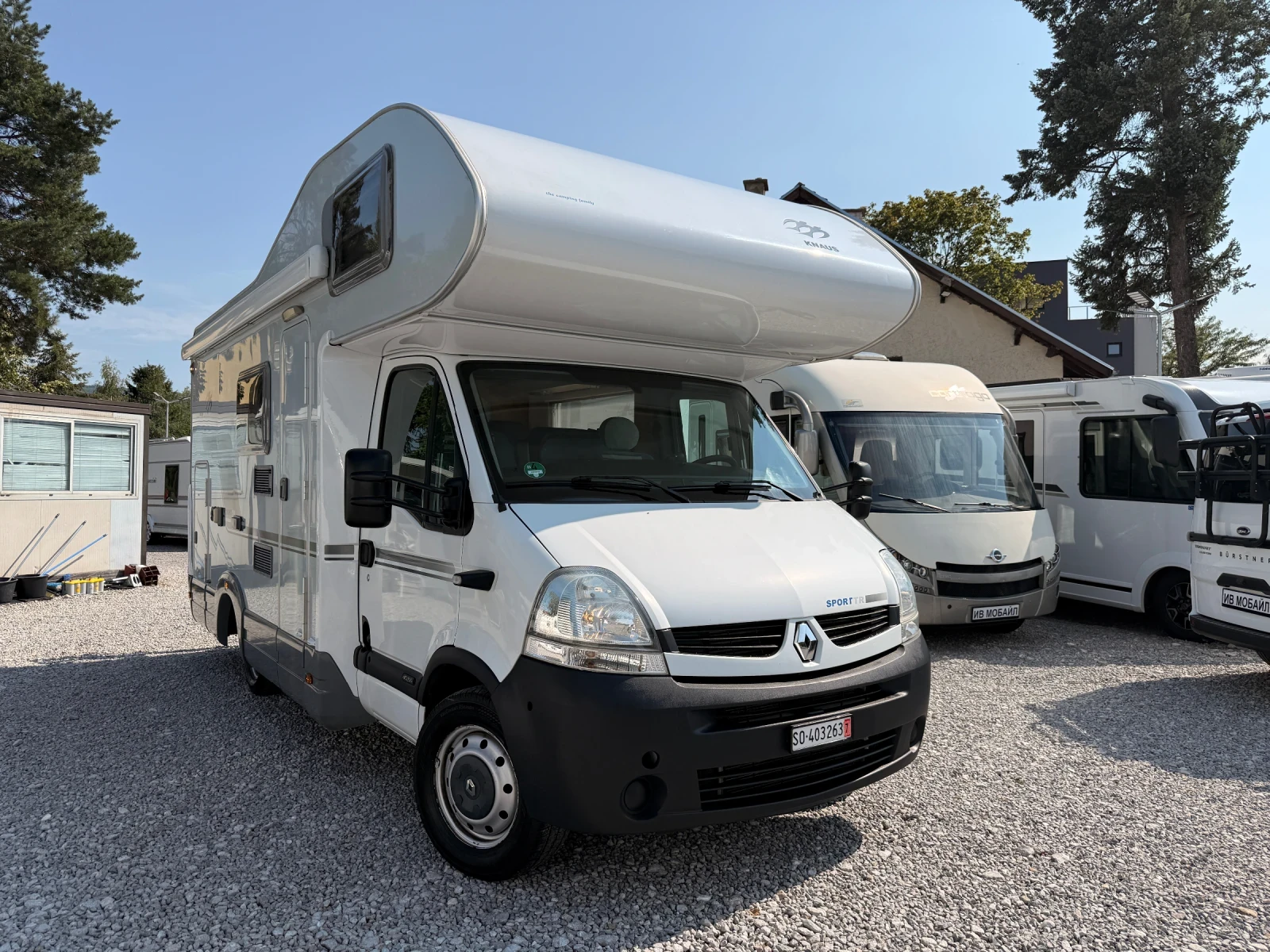 Кемпер Knaus Sport Tr, снимка 3 - Каравани и кемпери - 55459250