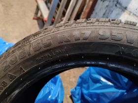 Гуми Зимни 205/55R17, снимка 3 - Гуми и джанти - 47963839