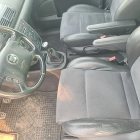 Seat Alhambra 1.9 tdi, снимка 10