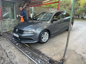 VW Jetta Седан газова уредба, снимка 1