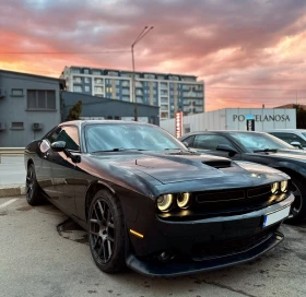 Dodge Challenger 5.7 Blacktop, снимка 1