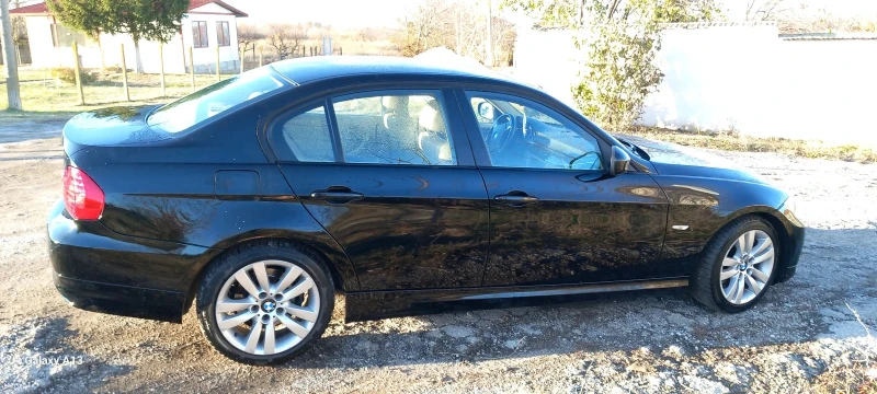 BMW 318 D, снимка 4 - Автомобили и джипове - 48348647