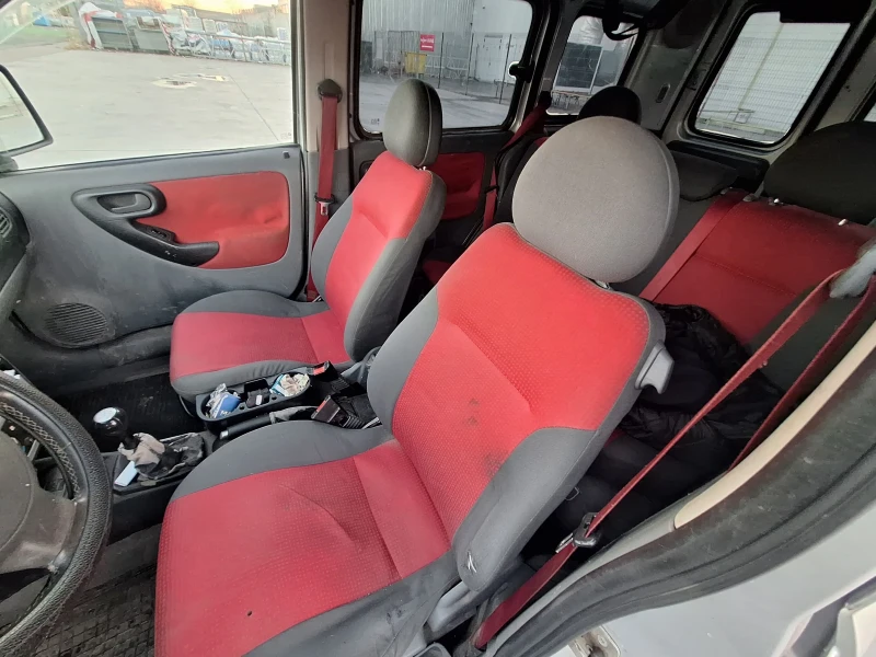 Opel Combo 1.6 i 87kc. Стария мотор, снимка 13 - Автомобили и джипове - 48506700