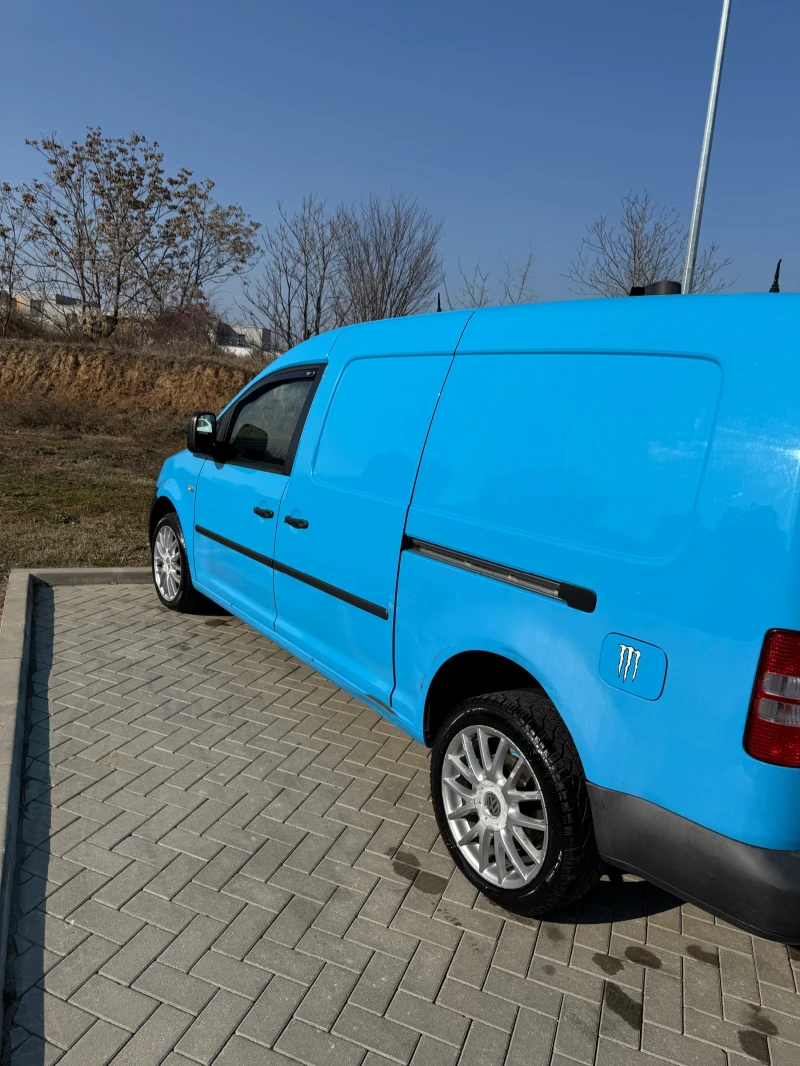 VW Caddy, снимка 2 - Автомобили и джипове - 49003694