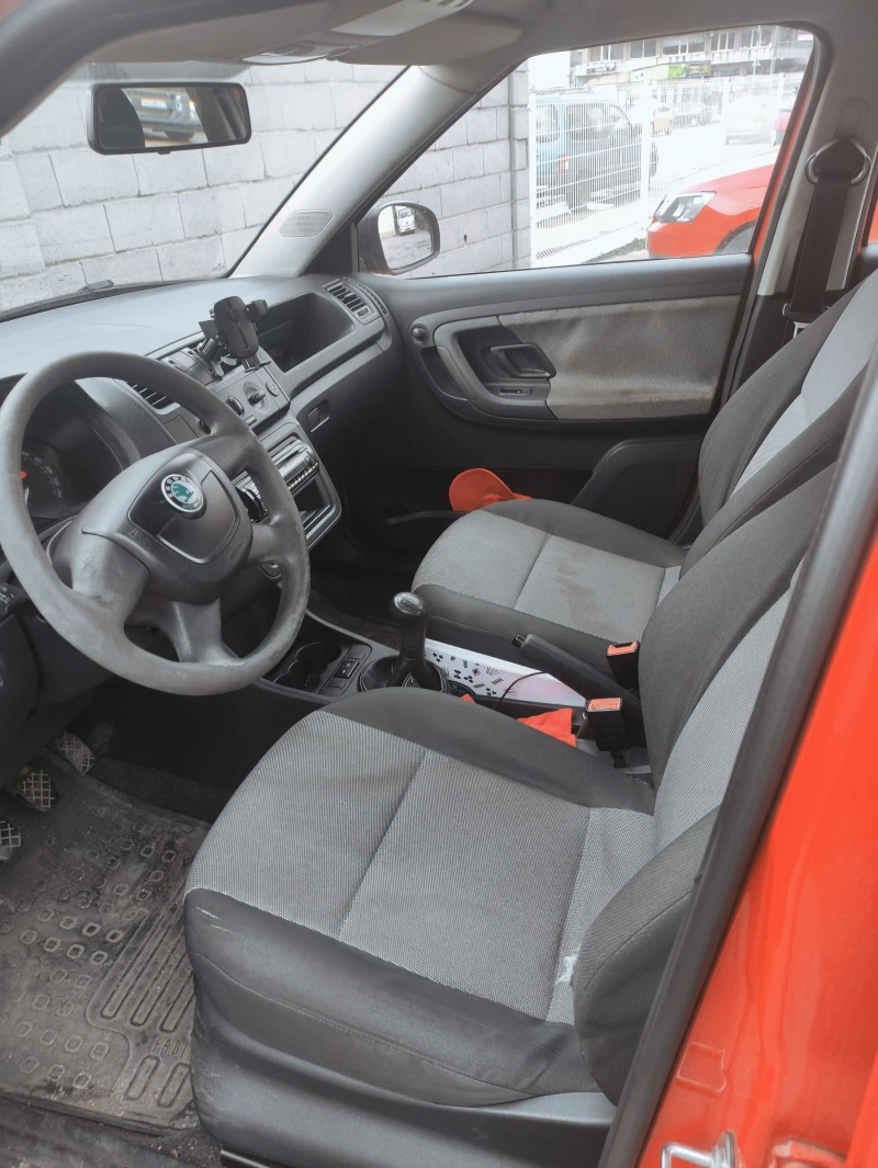 Skoda Fabia 1.2HTP, снимка 7 - Автомобили и джипове - 52126493