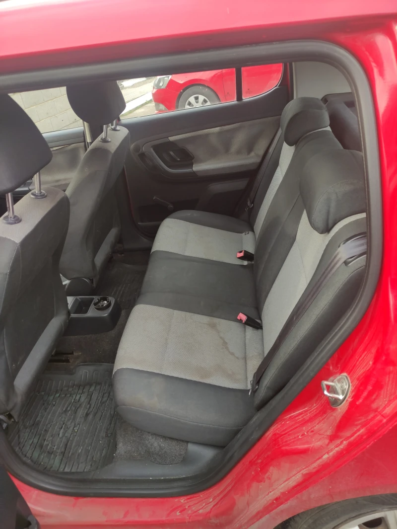 Skoda Fabia 1.2HTP, снимка 6 - Автомобили и джипове - 52126493