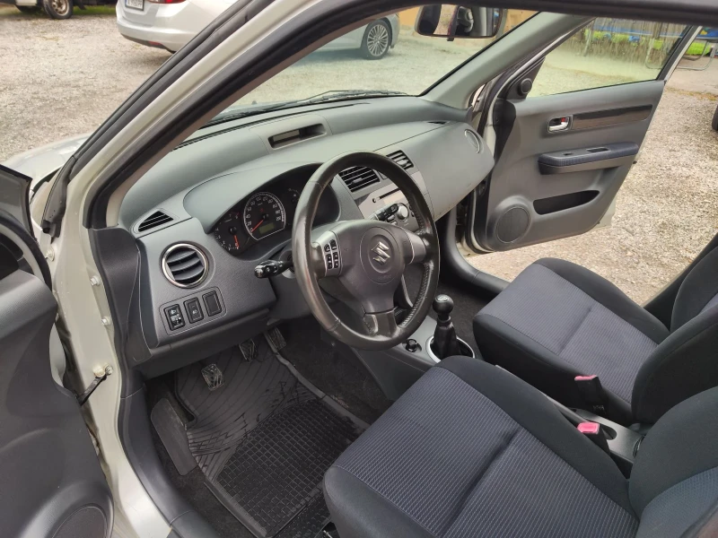 Suzuki Swift 1.3. 4#4 клима, снимка 13 - Автомобили и джипове - 51884384