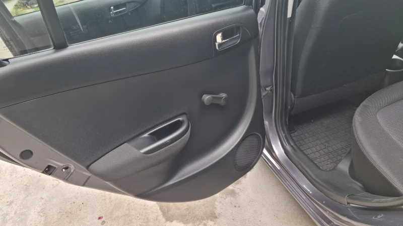 Hyundai I20 Хечбег, снимка 12 - Автомобили и джипове - 52502398