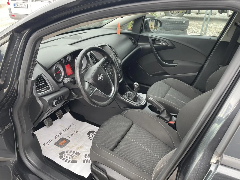 Opel Astra 1.7 перфектен, снимка 8 - Автомобили и джипове - 52751400
