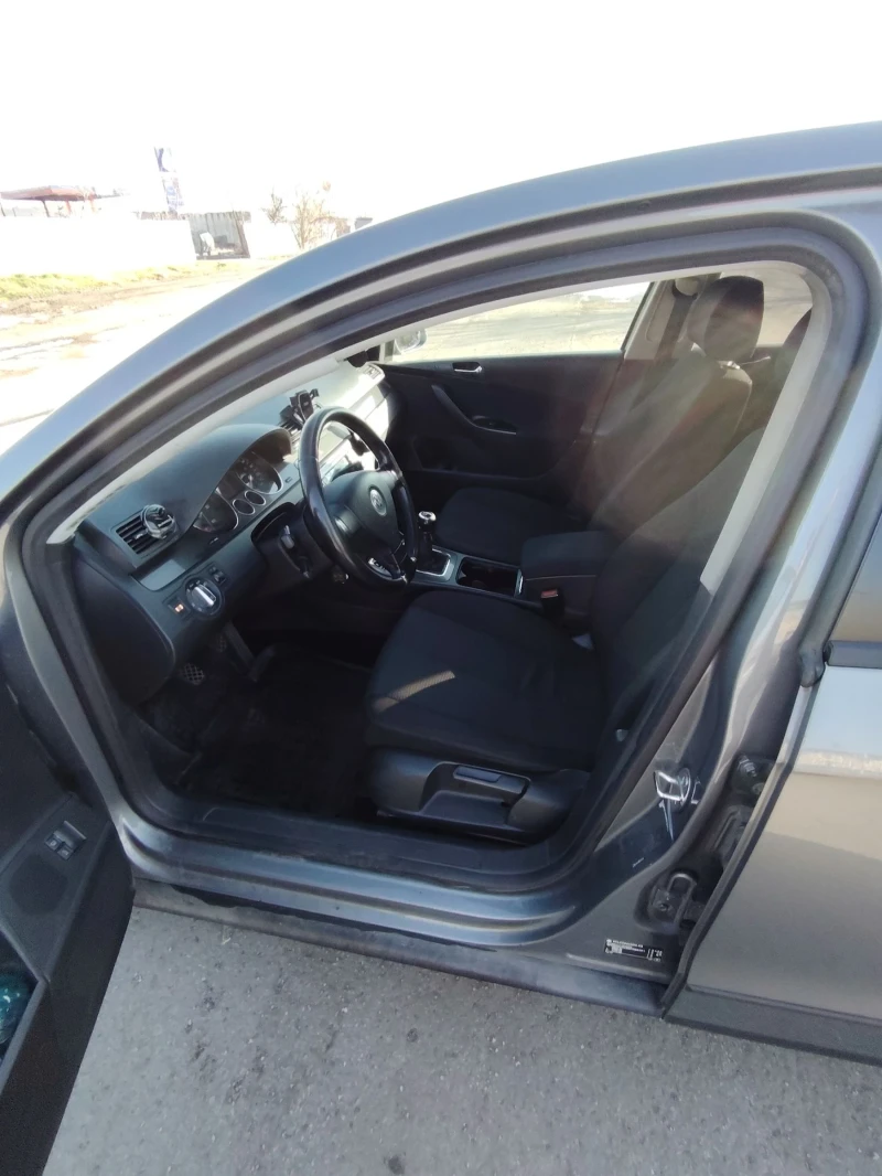 VW Passat, снимка 3 - Автомобили и джипове - 52420112
