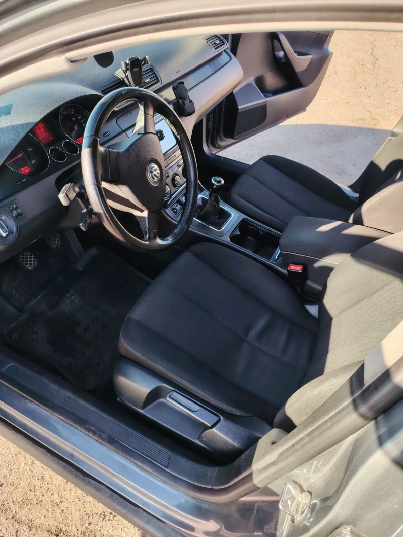 VW Passat, снимка 8 - Автомобили и джипове - 52420112