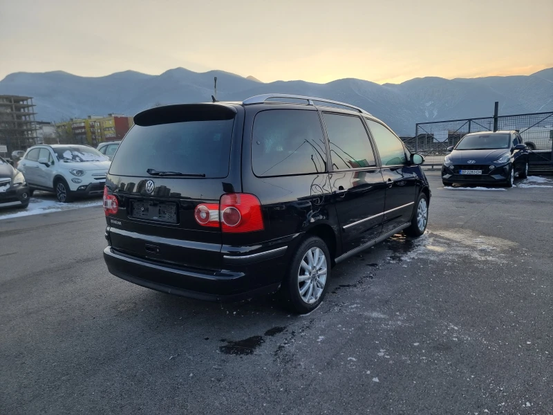 VW Sharan 2.0TDI, снимка 7 - Автомобили и джипове - 53154419