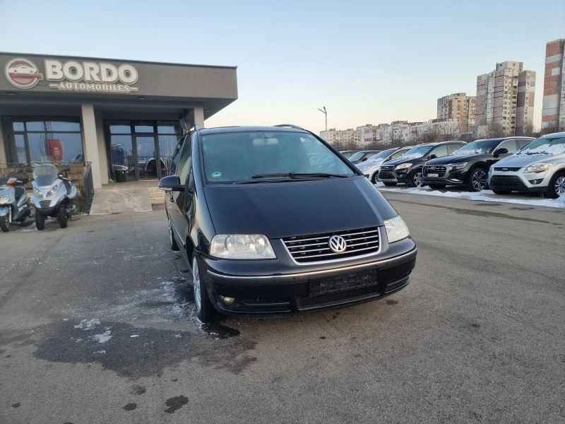 VW Sharan 2.0TDI, снимка 9 - Автомобили и джипове - 53154419