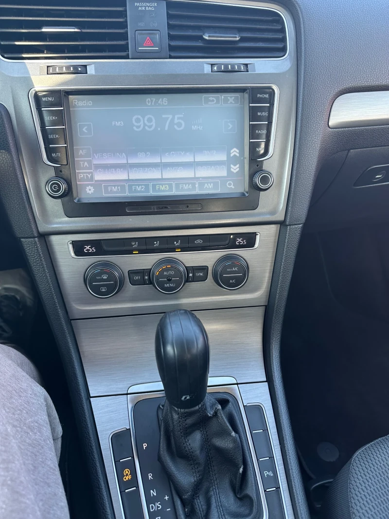 VW Golf 1, 4 метан, снимка 6 - Автомобили и джипове - 53280429