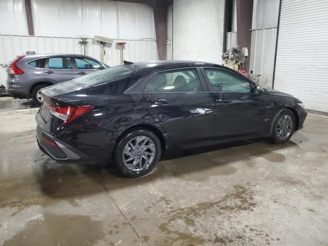 Hyundai Elantra, снимка 5 - Автомобили и джипове - 48718596