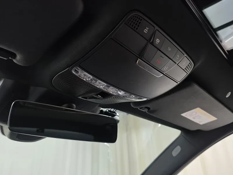 Mercedes-Benz E 250 W213 Avantgarde, снимка 17 - Автомобили и джипове - 55750259