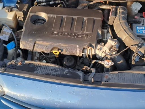 Hyundai I20, снимка 8 - Автомобили и джипове - 55903726