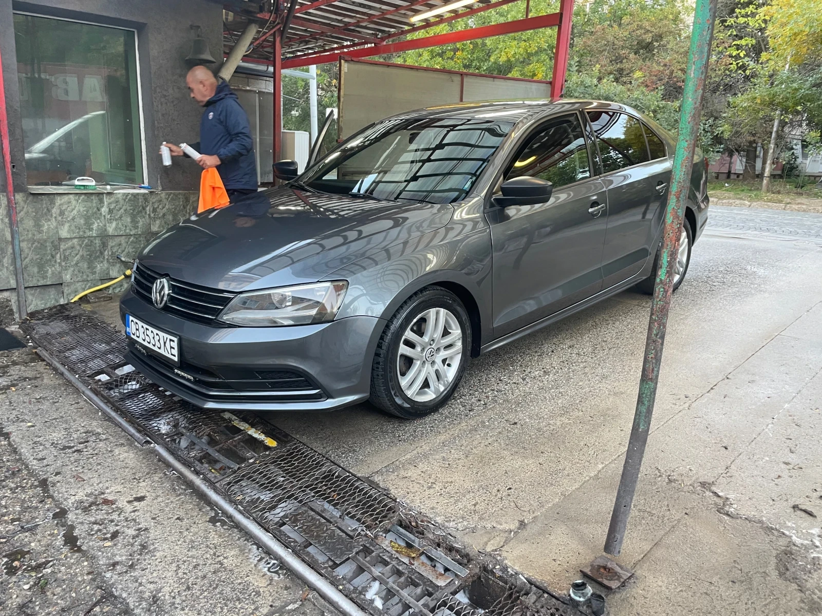 VW Jetta Седан газова уредба - [1] 