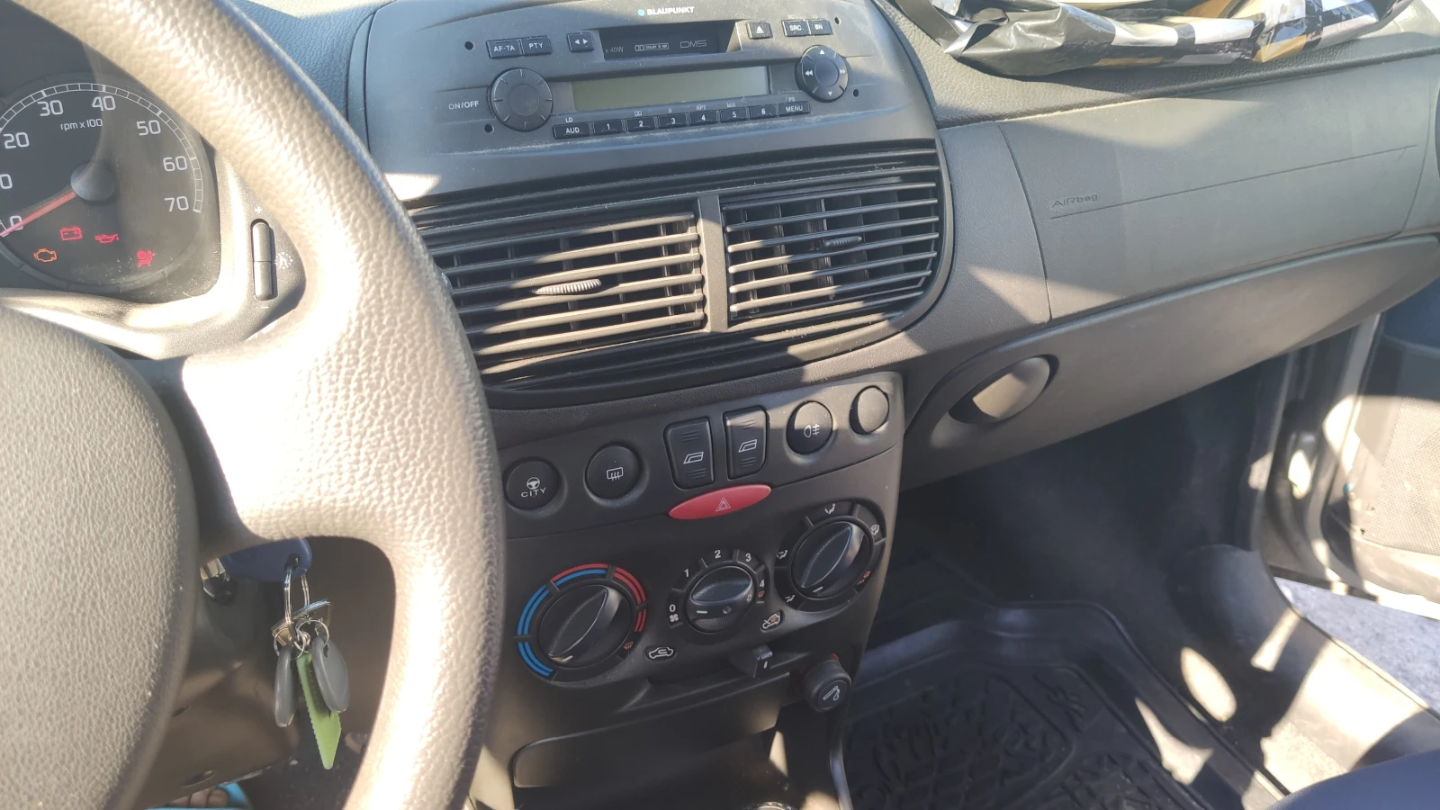 Fiat Punto 1.2i - изображение 8