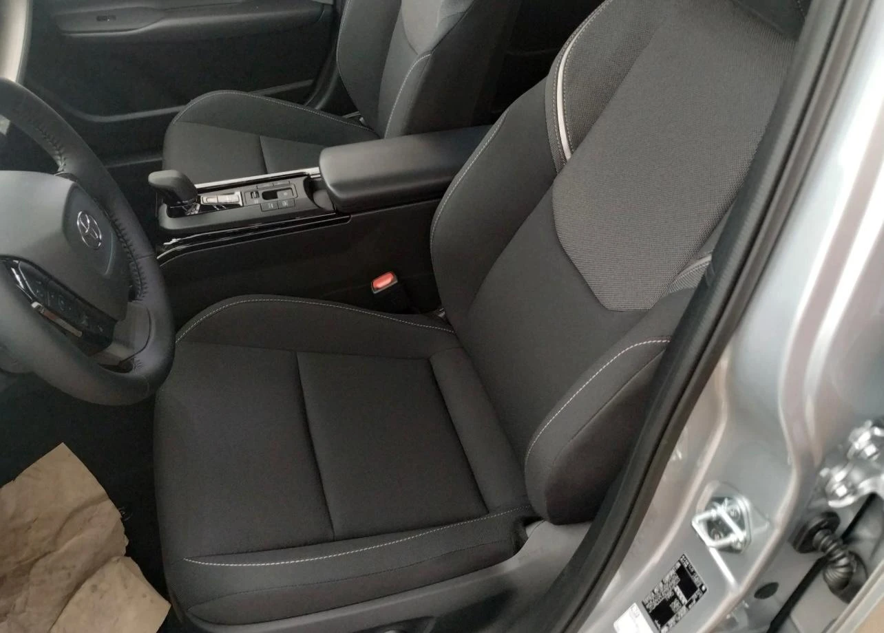Toyota Prius Без коментар/Базова - изображение 3