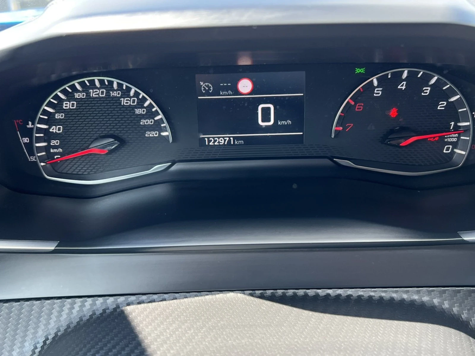 Peugeot 2008 1.5 BLUEHDI  - изображение 10