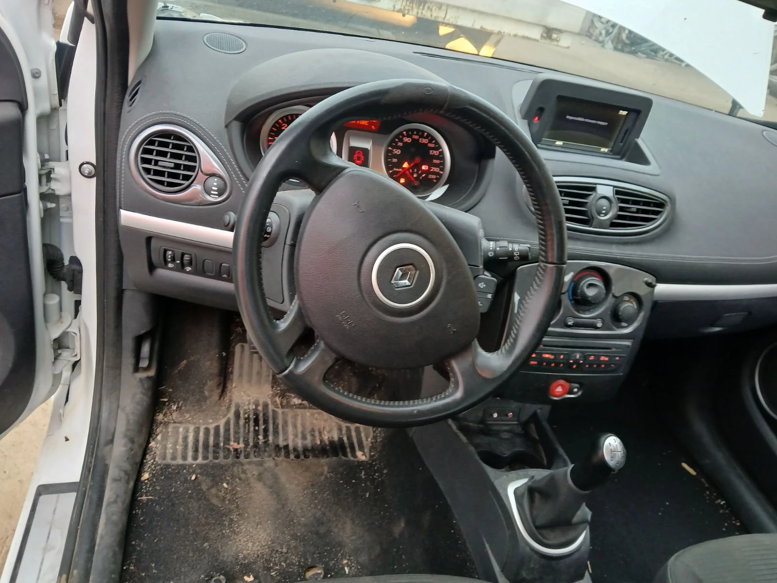 Renault Clio 1.5dci/1.2� | Mobile.bg � ����������� 6
