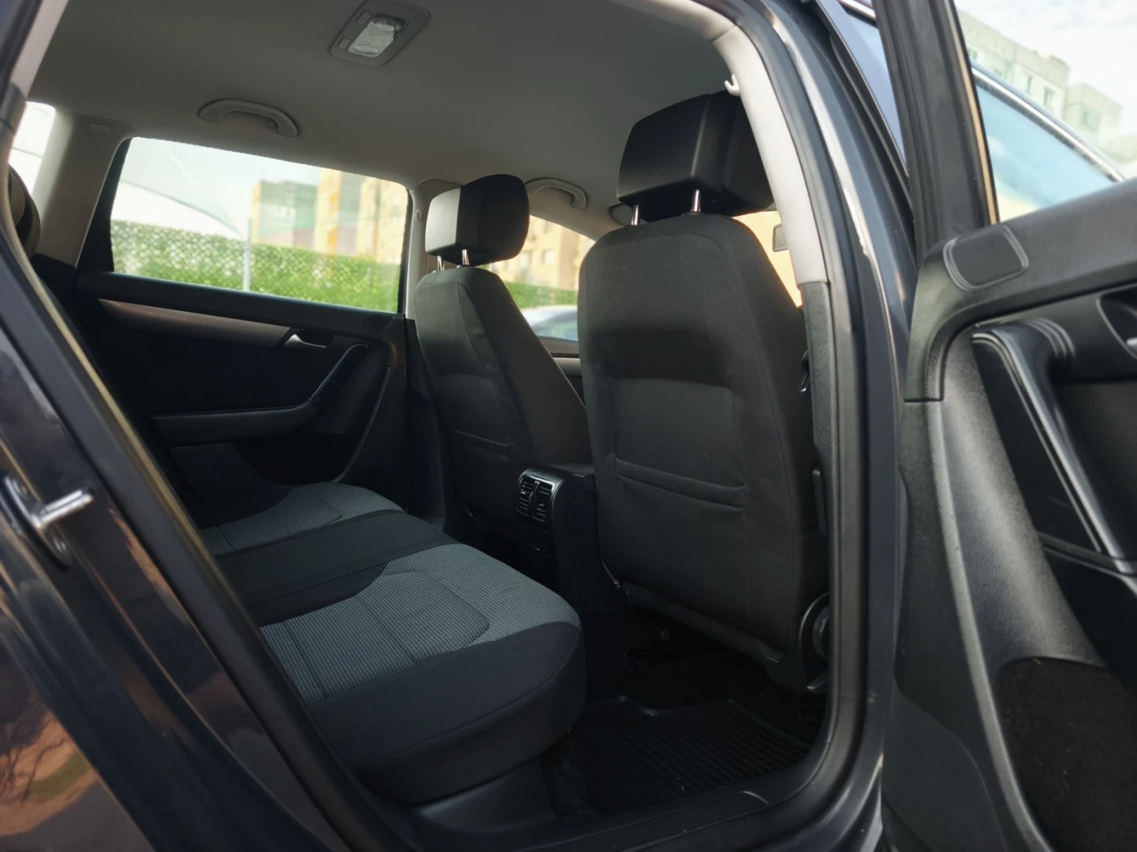 VW Passat 1.4tsi-150к.с Лизинг Автоматик Парктроник  | Mobile.bg — изображение 13