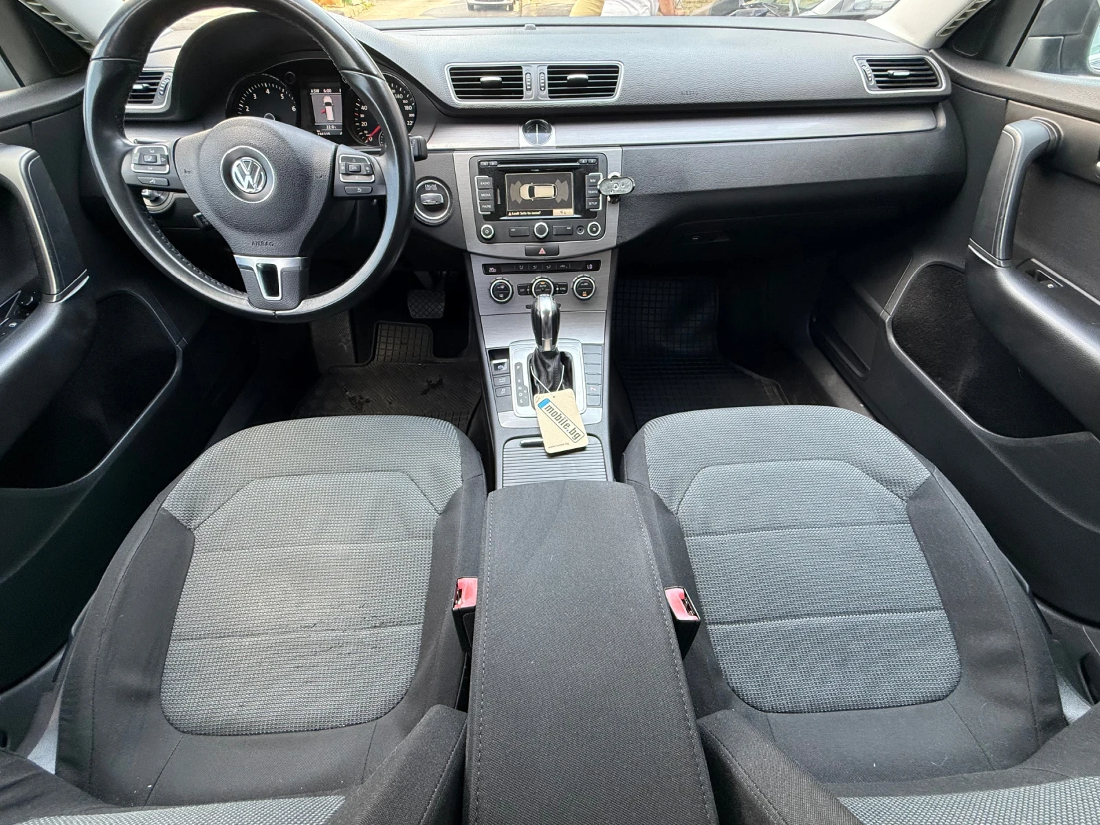 VW Passat 1.4tsi-150к.с Автоматик Парктроник , снимка 7 - Автомобили и джипове - 51233820