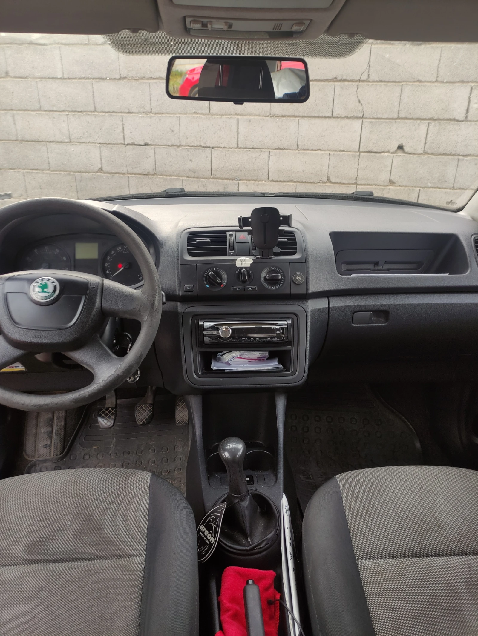 Skoda Fabia 1.2HTP - изображение 8