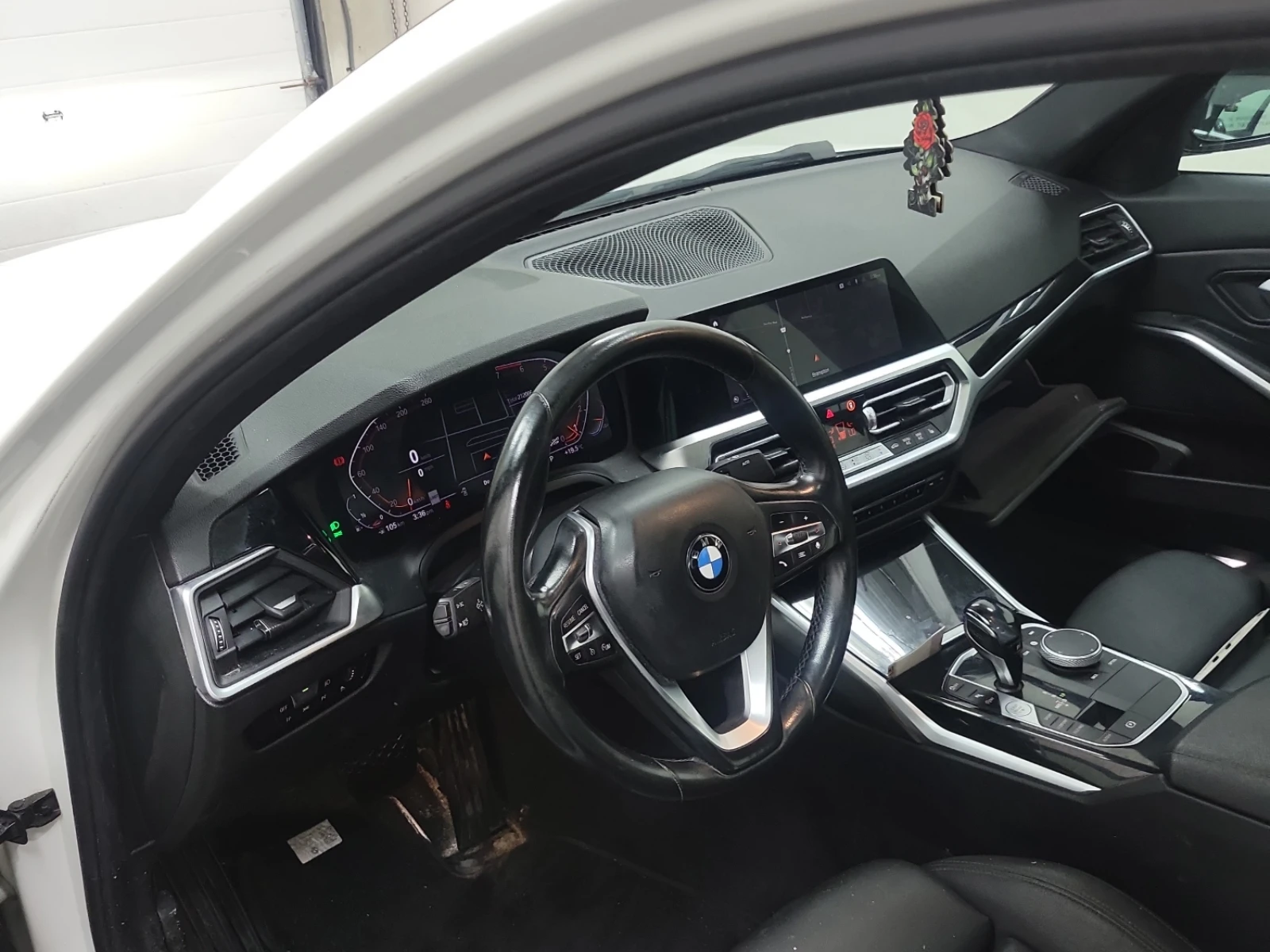BMW 330 * CARFAX* АВТОФИНАНСИРАНЕ БЕЗ ПЪРВОНАЧАЛНА ВНОСКА! - изображение 8