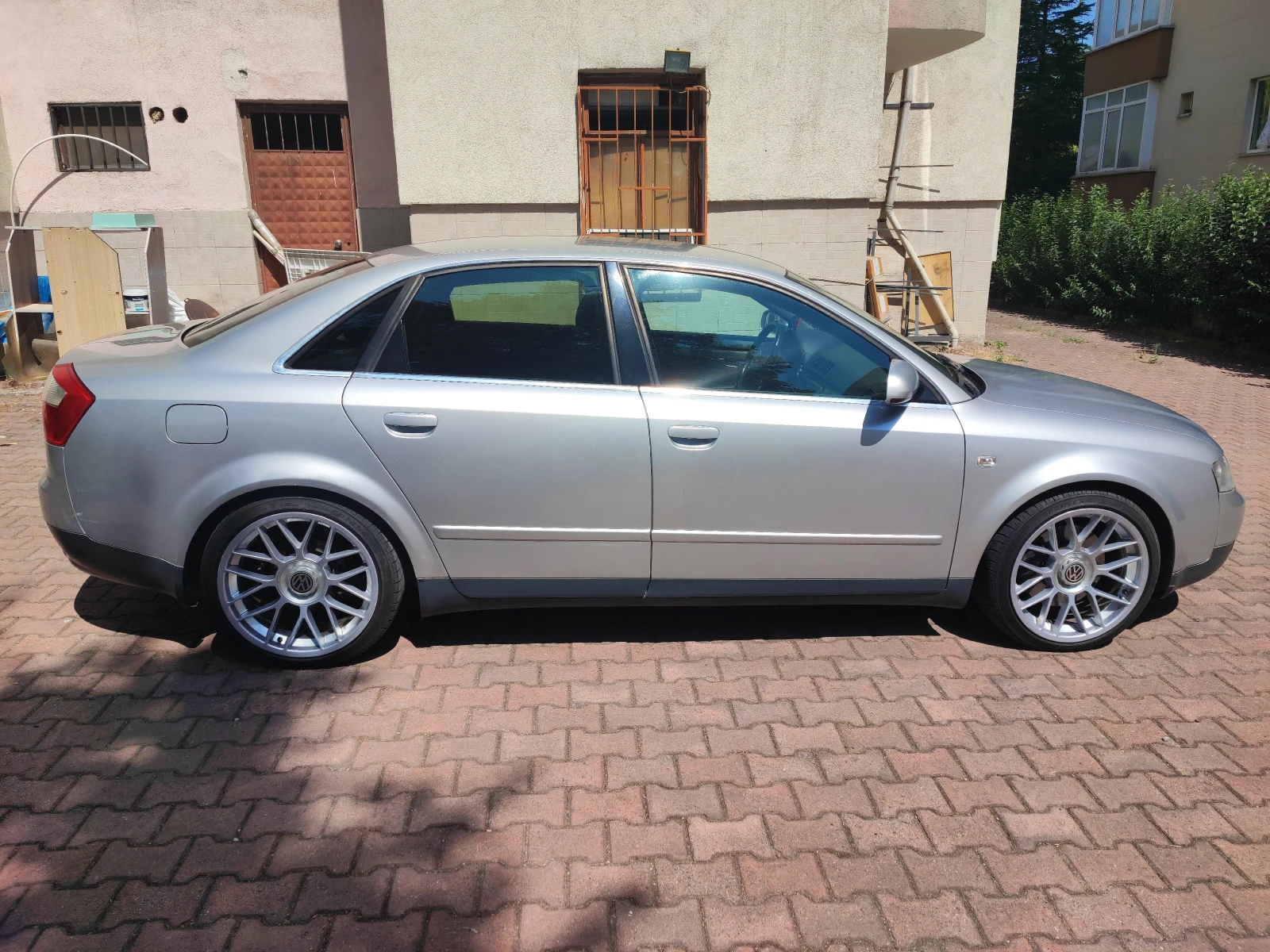 Audi A4 V6 3.0 Quattro 6ск Бензин / Газ - изображение 7
