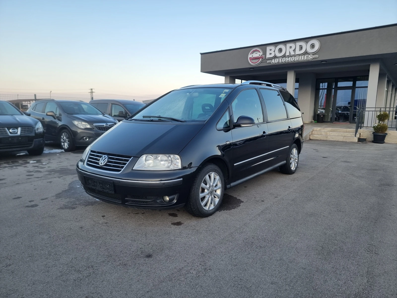 VW Sharan 2.0TDI - изображение 3