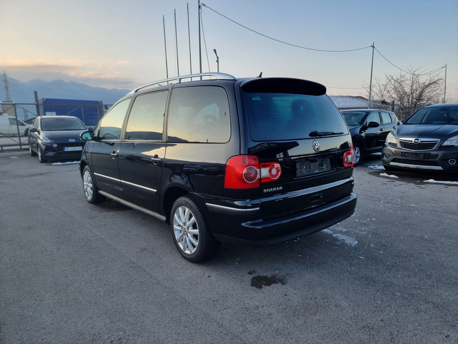 VW Sharan 2.0TDI - изображение 4